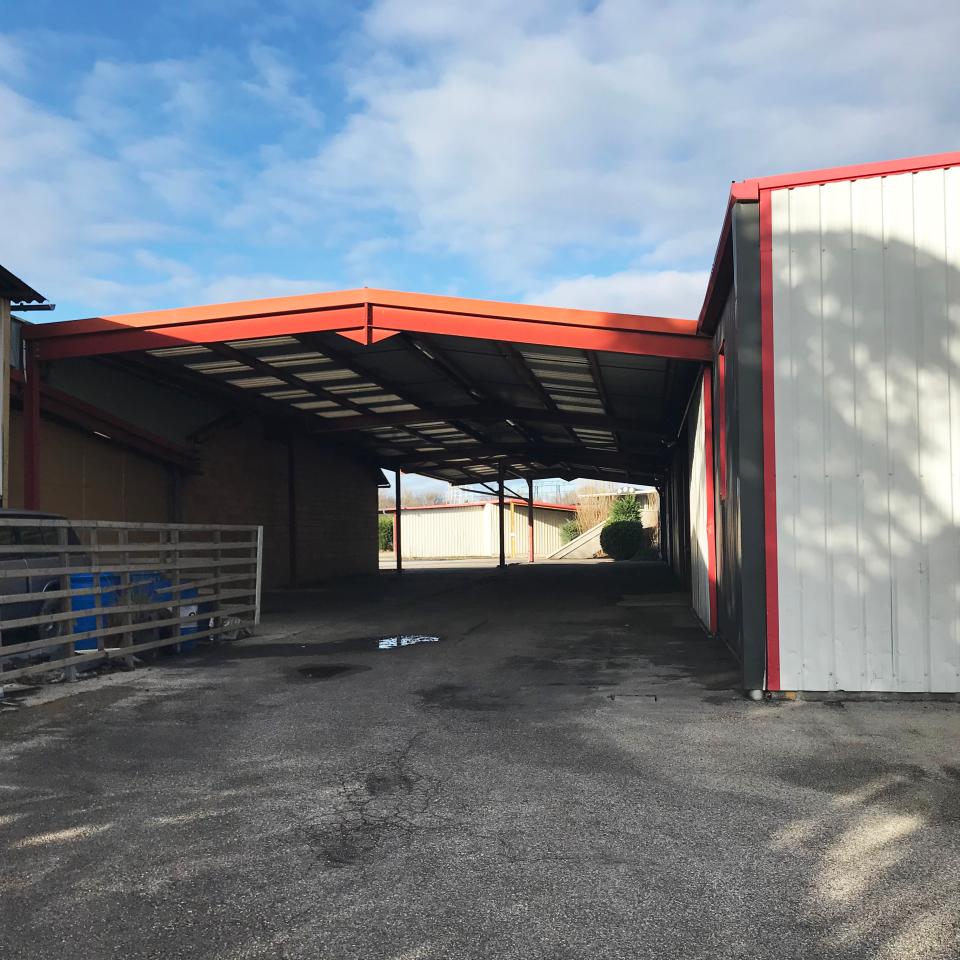 Local d'activité Civrieux-d'Azergues 2060m² Location local d'activité Civrieux-d'Azergues Rhône OLACT2311010 0